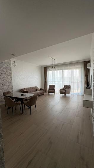 Apartament 3 camere cu vedere la lac  Faleza Nord- Lake view 1200 euro - 2