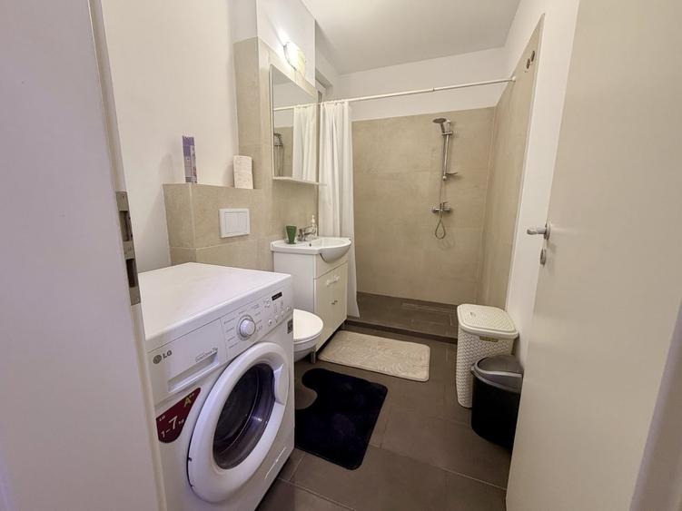 Apartament cu 2 camere decomandat, mobilat în Dumbrăvița