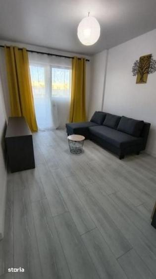 Garsonieră decomandată în Central
