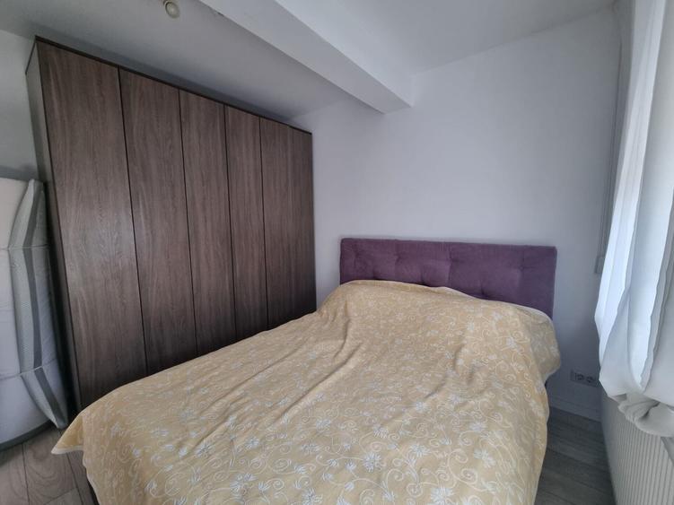 Apartament cu 2 camere semidecomandat, mobilat în Apărătorii Patriei