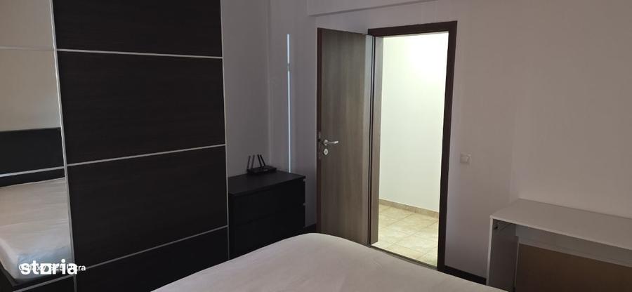 Apartament cu 2 camere în Apărătorii Patriei
