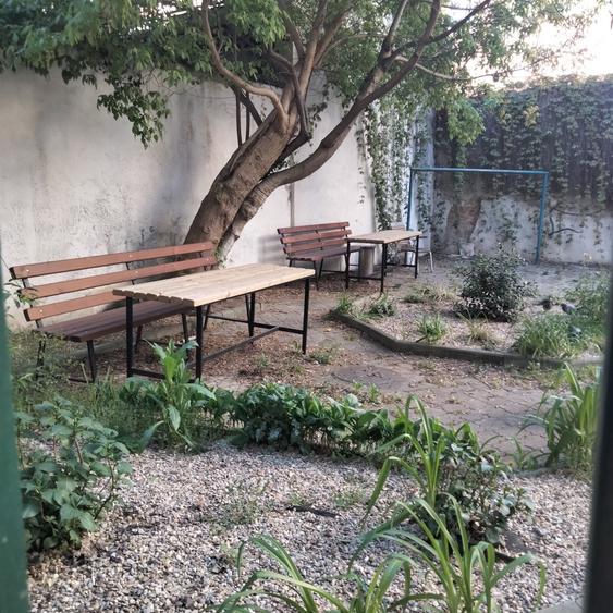 Apartament cu 2 camere nedecomandat în Central