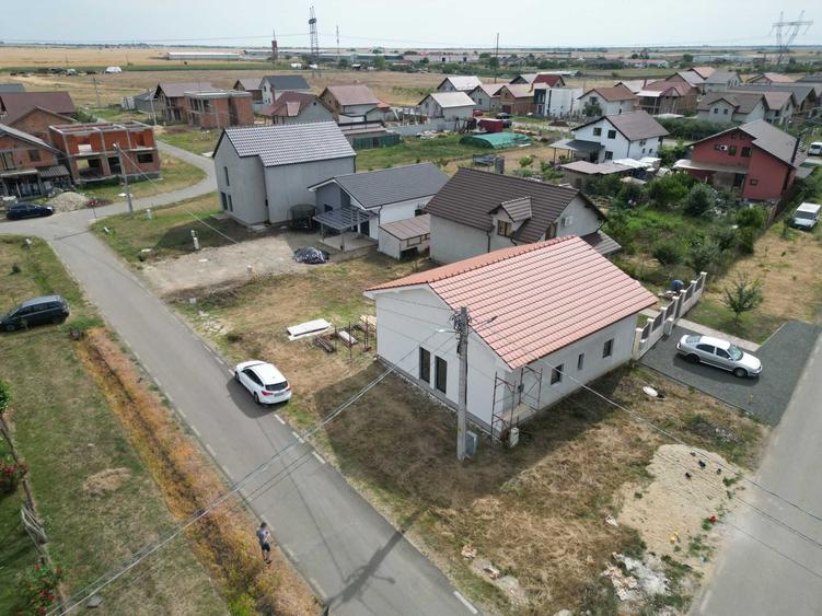 Casă cu 3 camere în Fântânele