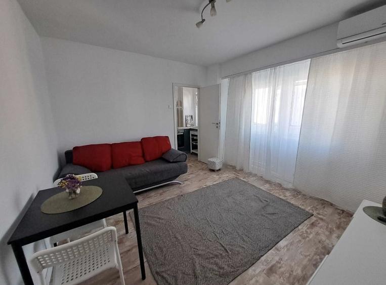Garsonieră semidecomandată în Costin Georgian