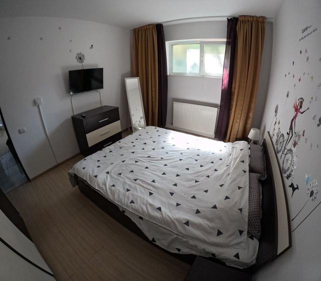 Apartament cu 2 camere decomandat, mobilat în Apărătorii Patriei