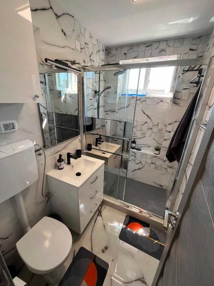 Apartament cu 3 camere decomandat în Ultracentral