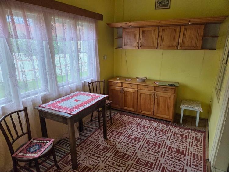 Casă individuală cu 4 camere cu Teren 2605 Mp în Zăbala