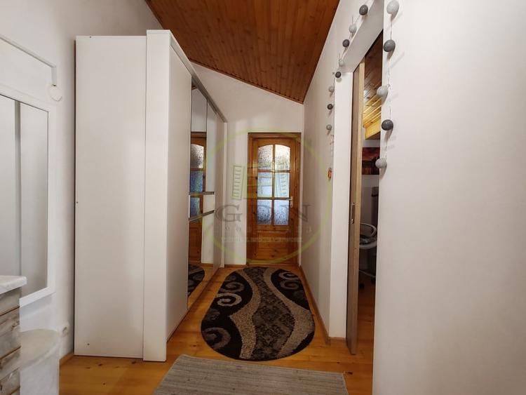 Apartament cu 3 camere decomandat, mobilat în Central
