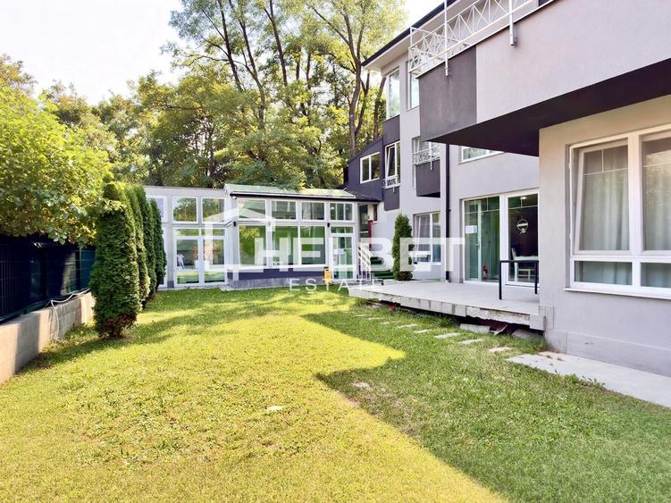 Casă cu 10 camere cu Canalizare în Bran