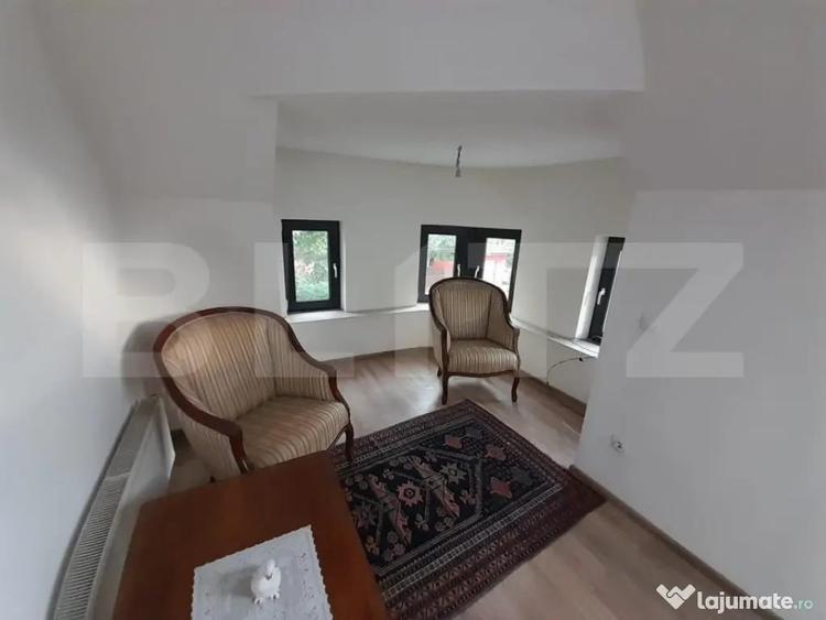 Casă cu 5 camere cu Teren 437 Mp în Central