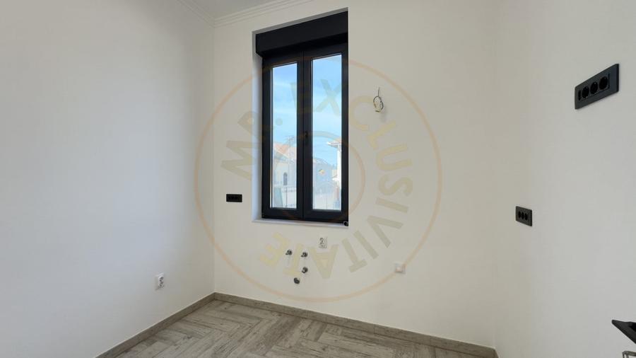 Casă individuală cu 3 camere cu Canalizare în Carei