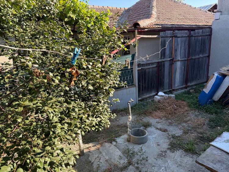 Casă cu 3 camere în Exterior Vest