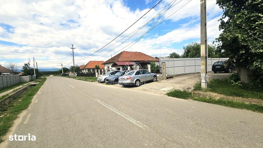 Teren de 653 mp, în Preajba