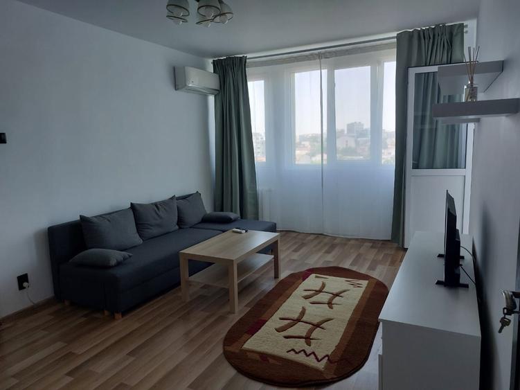 Apartament cu 2 camere semidecomandat în Iancului