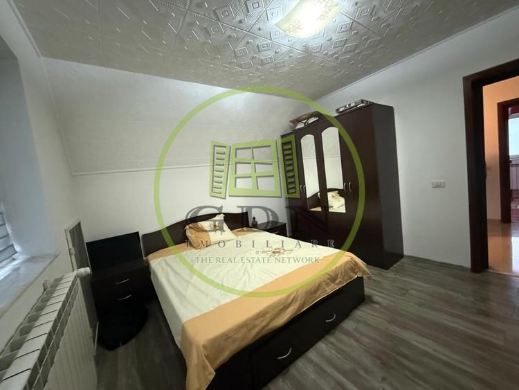 Casă individuală cu 4 camere cu Canalizare în Cârcea