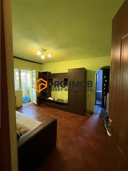 Apartament cu 2 camere semidecomandat în Micro 14