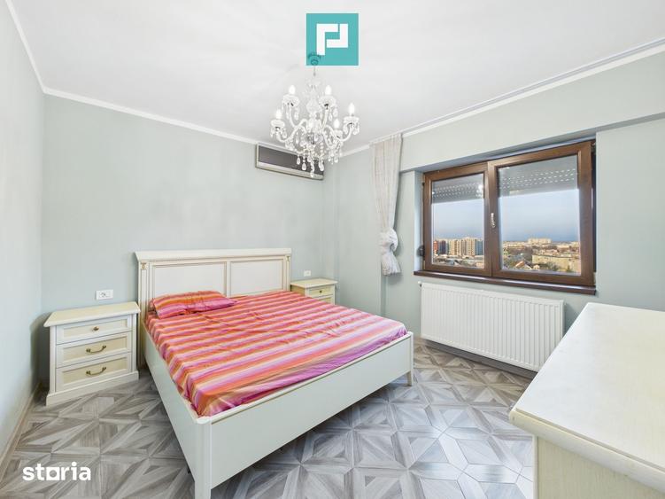Apartament cu 3 camere în Intim