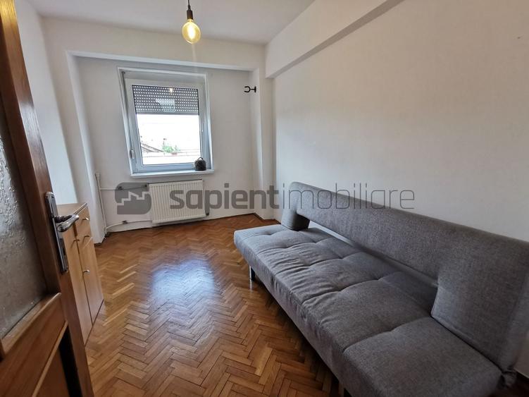 De închiriat apartament cu 4 camere, Bd. Decebal - 4