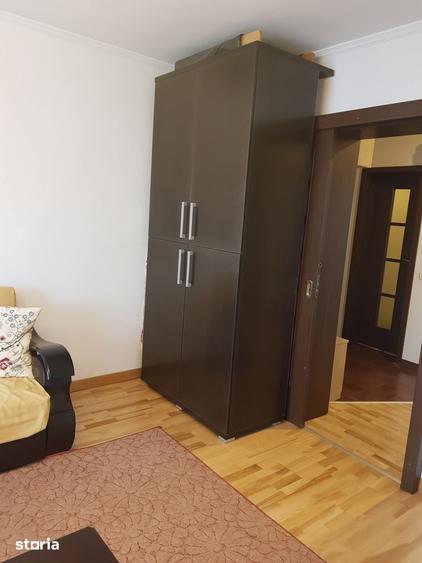 Apartament cu 3 camere în Rahova