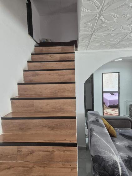 Casă cu 5 camere cu Teren 500 Mp în Central