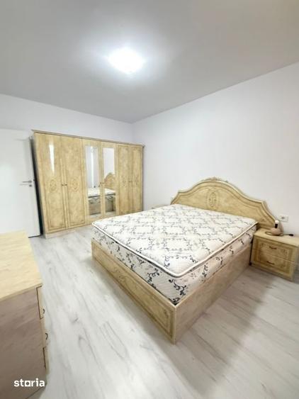 Casă cu 6 camere cu Canalizare în Central