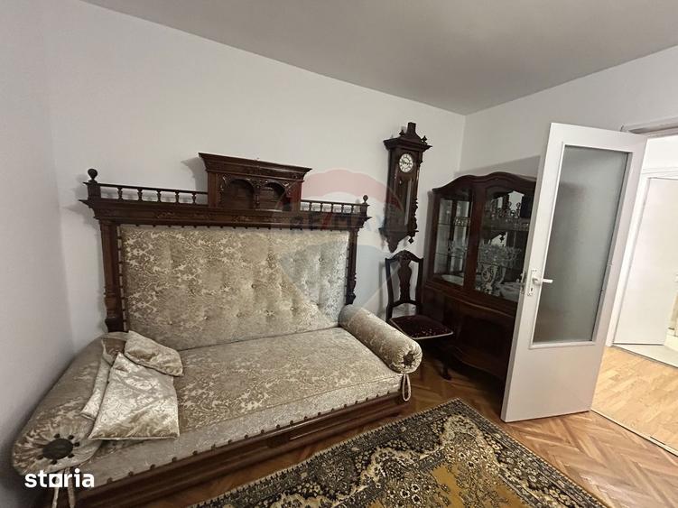 Apartament cu 3 camere decomandat în Central