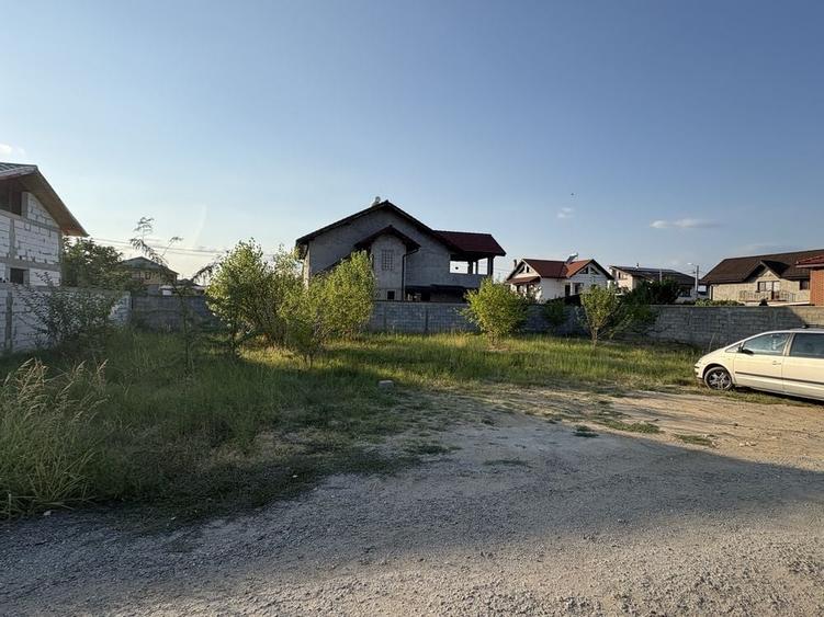 Spațiu comercial, în Gura Văii
