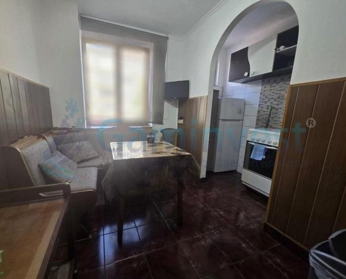 Garsonieră decomandată în Iosia