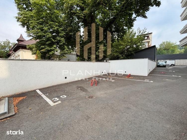 Spațiu comercial, de 215 mp, în Central