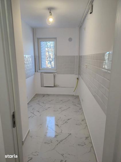 Apartament cu 3 camere în Drumul Taberei