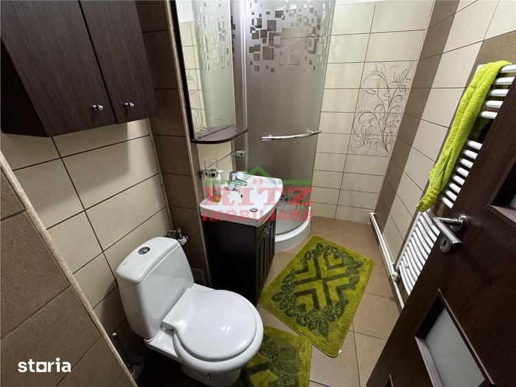 Apartament cu 3 camere semidecomandat în Ultracentral