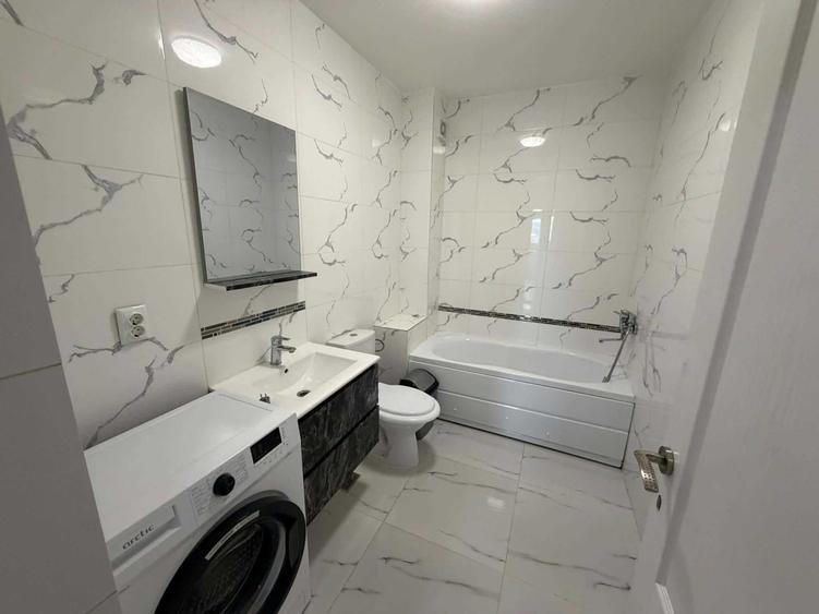 Apartament cu 2 camere semidecomandat în Valea Adâncă