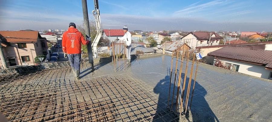 Casă cu Teren 246 Mp în Central