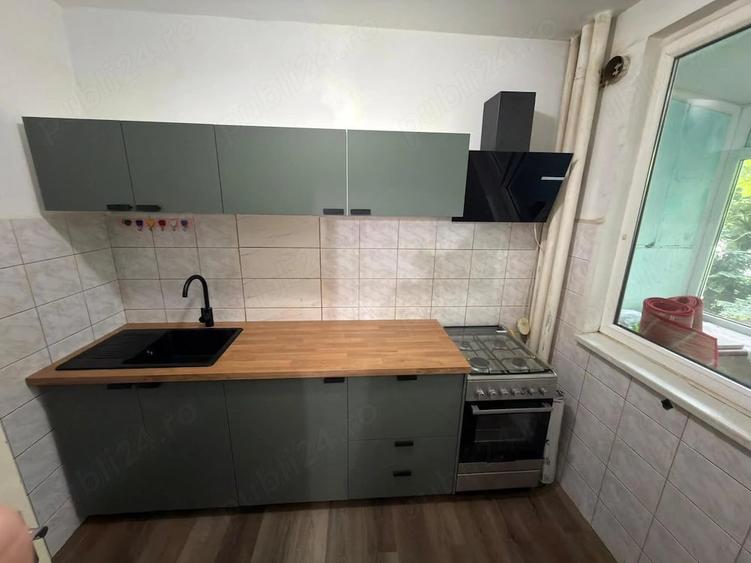 Apartament cu 2 camere semidecomandat în 1 Mai