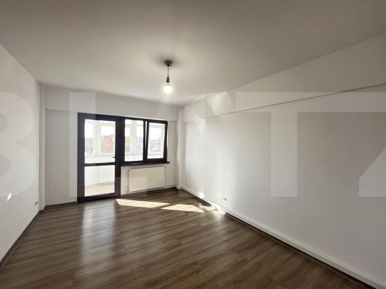 Apartament de 2 camere, 60 mp, zona Piata Mare - 1
