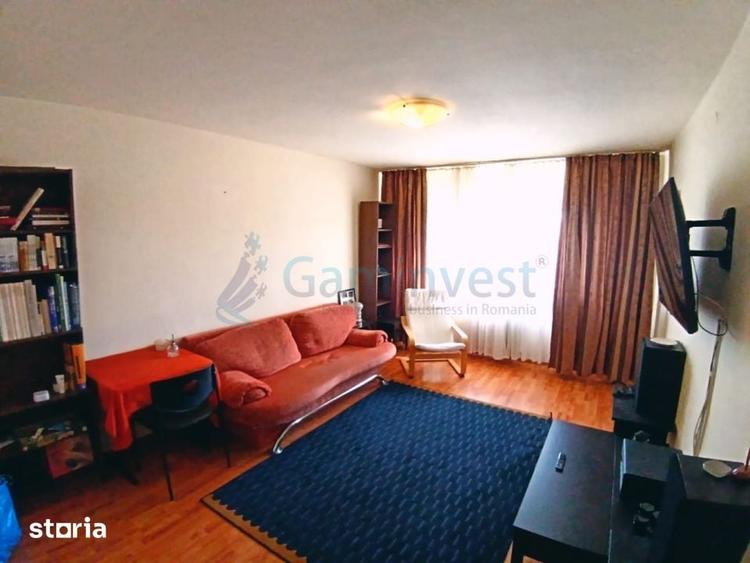 Apartament cu 3 camere decomandat în Salca