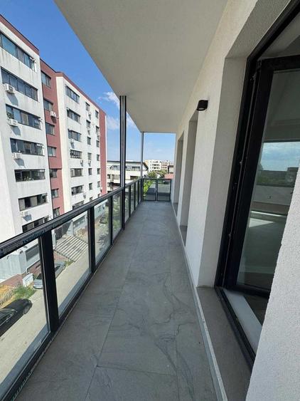 Apartament cu 2 camere decomandat în Tomis Plus