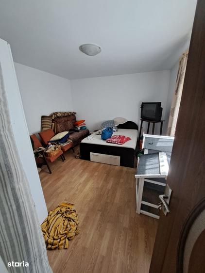 Casă cu 6 camere cu Teren 700 Mp în Bucium