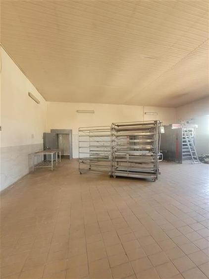 Spațiu comercial, de 750 mp, în Zona Industrială