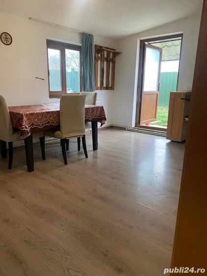 Casă cu Teren 250 Mp în Central