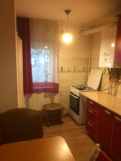 Apartament cu 3 camere decomandat în Dosu Bricii