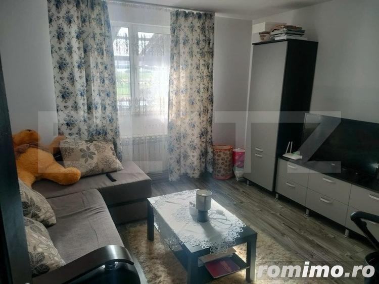 Casă cu 4 camere cu Teren 388 Mp în Siret