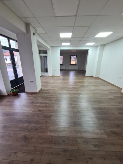 Spațiu comercial, de 120 mp, în Tohanu Nou