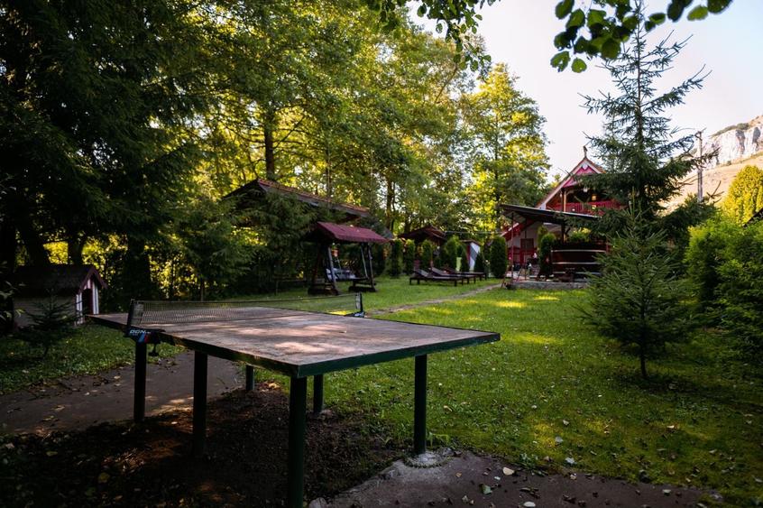 Casă individuală cu 3 camere cu Canalizare în Vălișoara