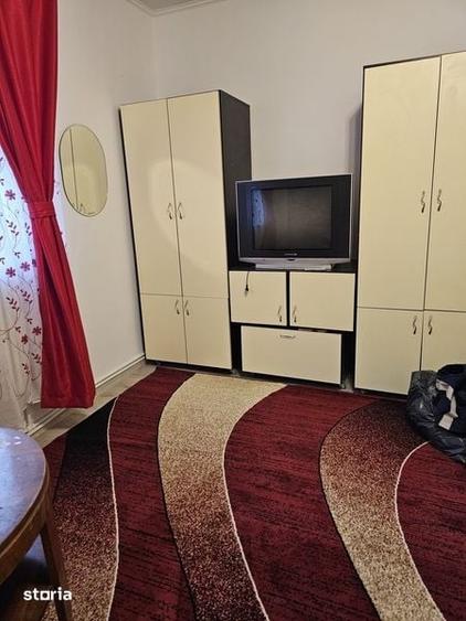 Casă cu 3 camere cu Teren 120 Mp în Sărărie