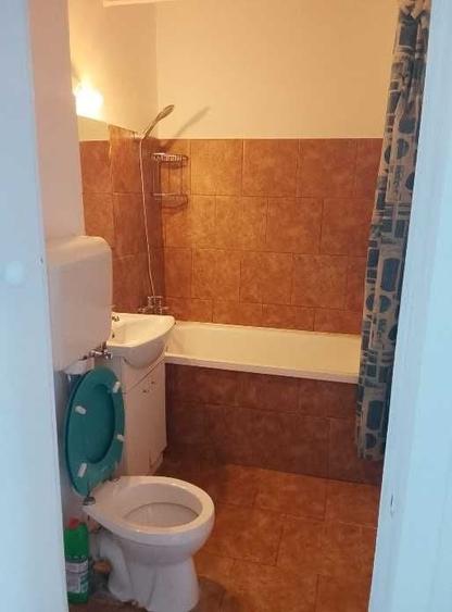 Apartament cu 2 camere semidecomandat în Eroii Revoluției