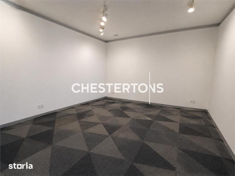 Apartament cu 3 camere decomandat în Centrul Civic