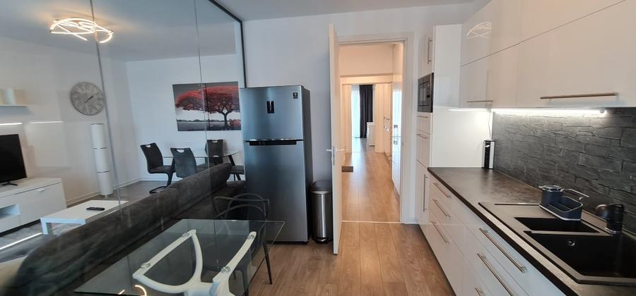 Apartament cu 3 camere decomandat, mobilat în Aviației