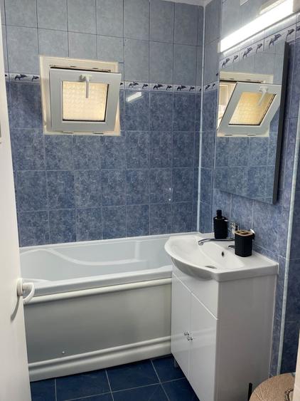Apartament cu 3 camere decomandat în Giulești