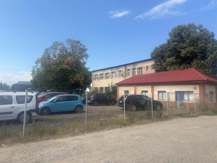 Teren Construcții intravilan de 14000 mp, în Sud-Est